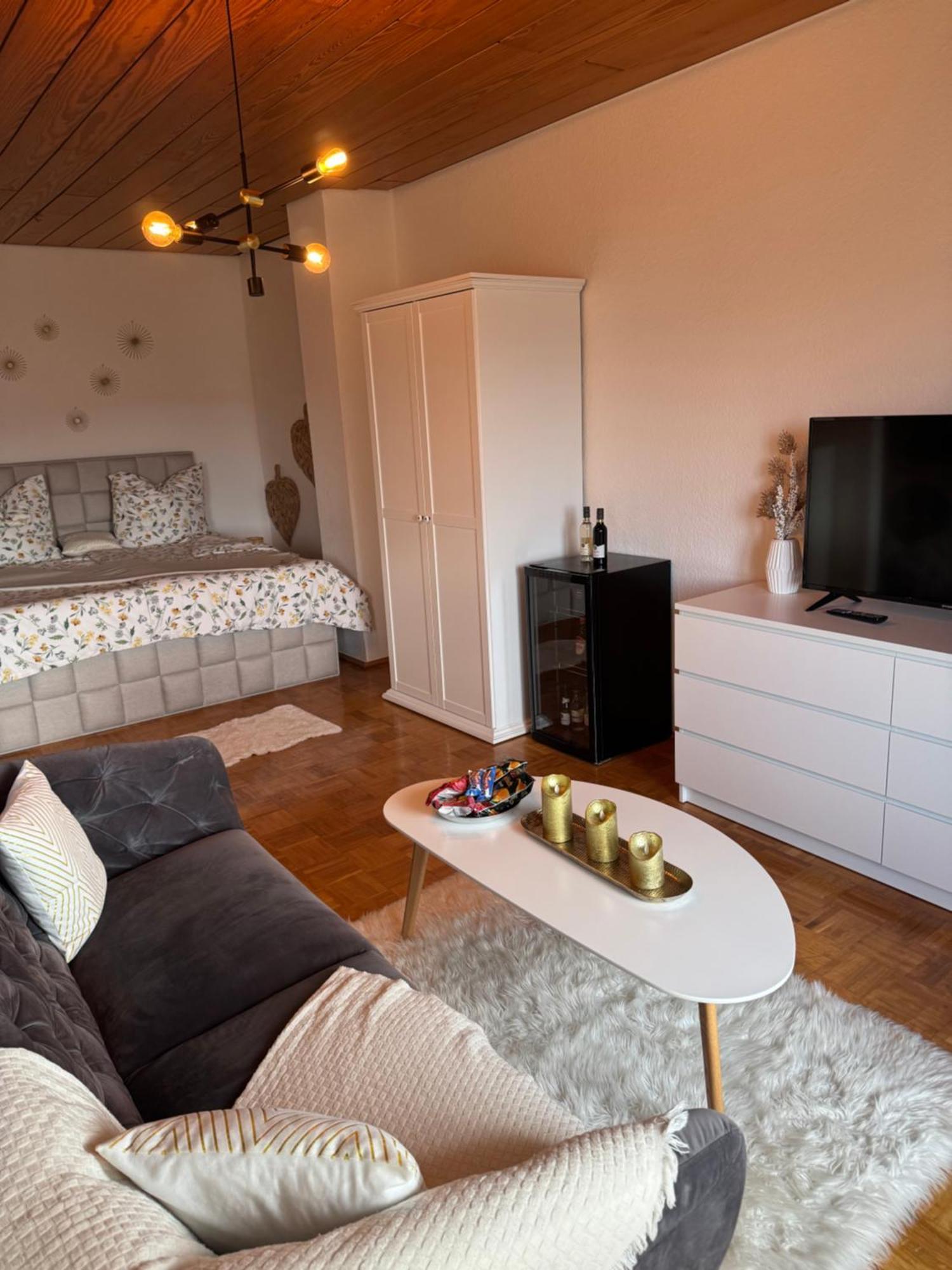 Ferienwohnung Christina 바트노이에나르아르바일러 외부 사진